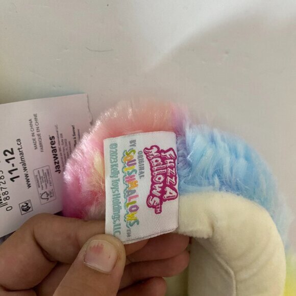 Squishmallows FuzzAMallows Collection Kids Plush Slippers Size 11–12 - Picture 5 of 13